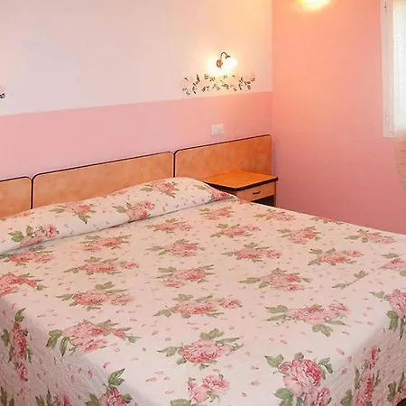 Agriturismo Le Mimose In Imperia Apartamento *